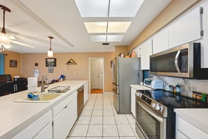 128th Ave N-S2202-020.jpg