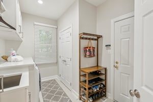 Mud/Laundry Room