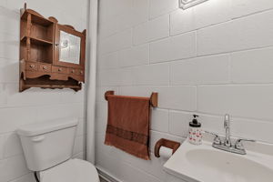  Photo 44