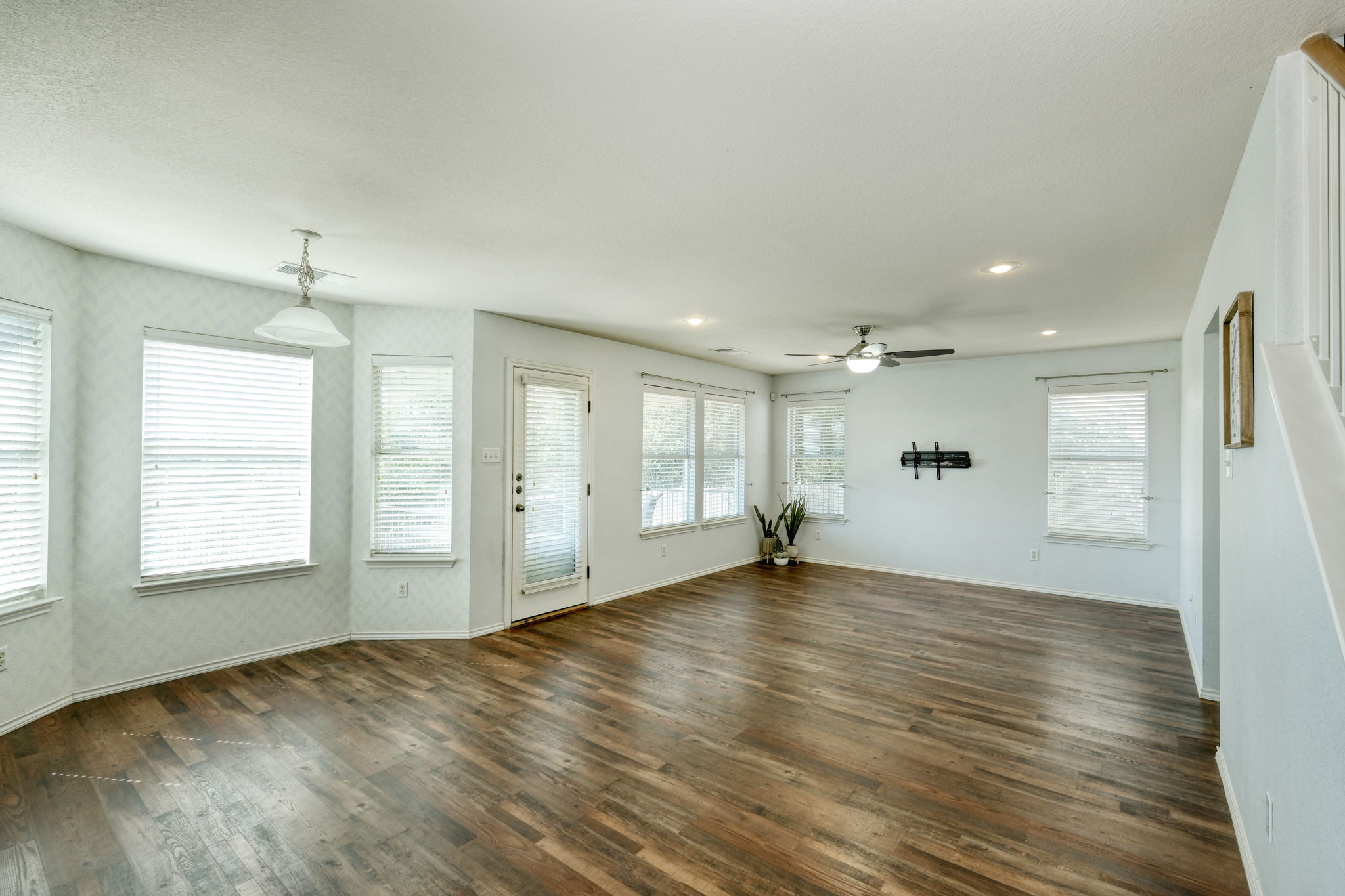 Eating Area/Family Room