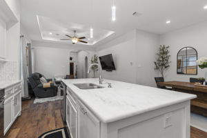  Photo 31