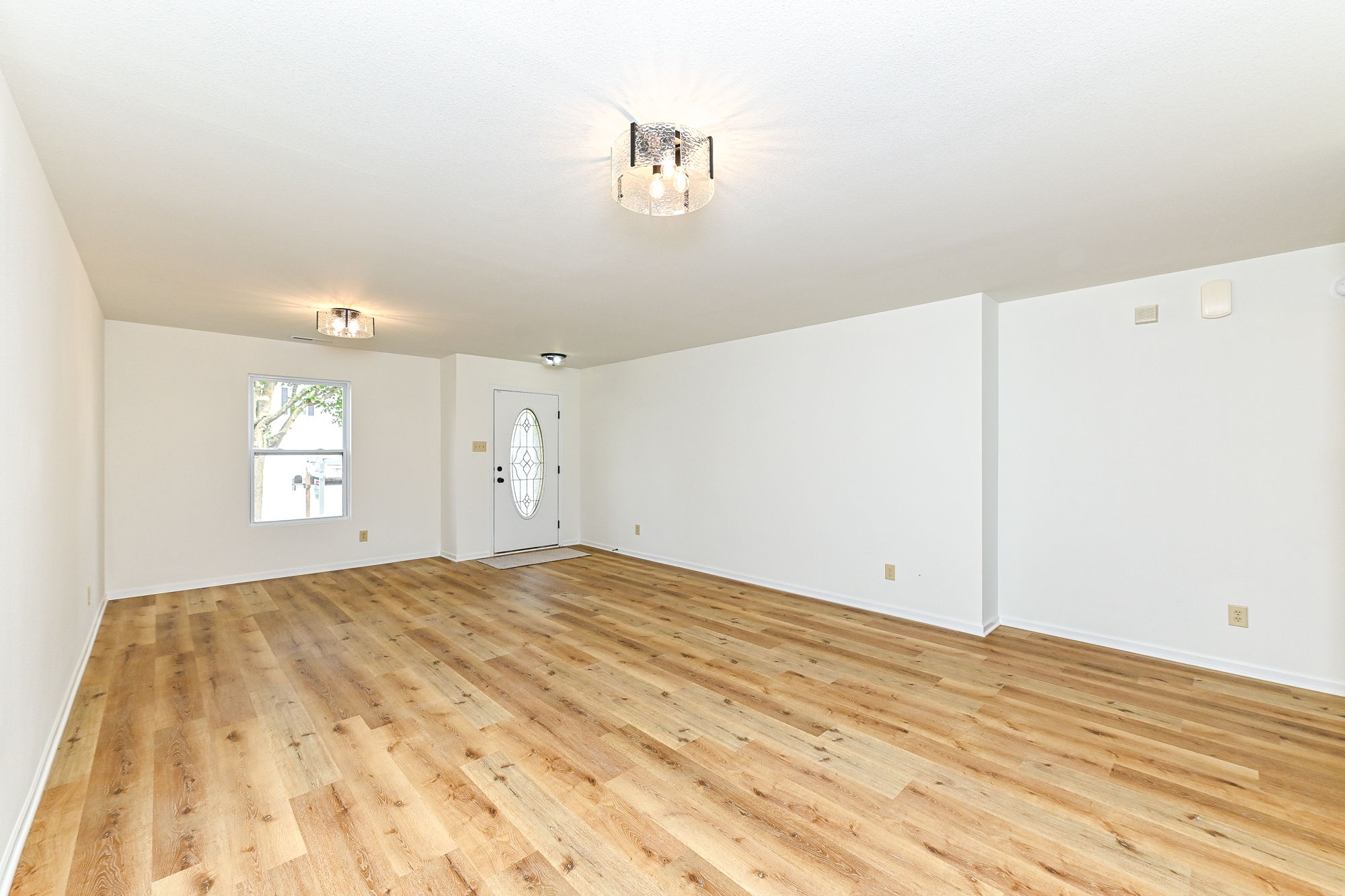 Living Room / Dining Room