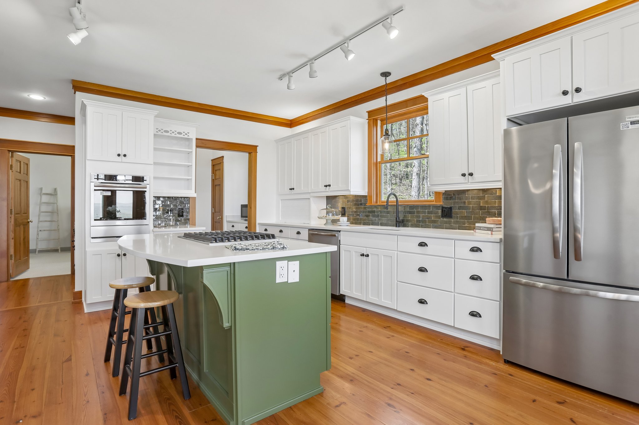 Lower Sassafras Pkwy-S2304-017.jpg