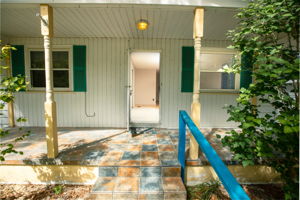 Front Entry Detail