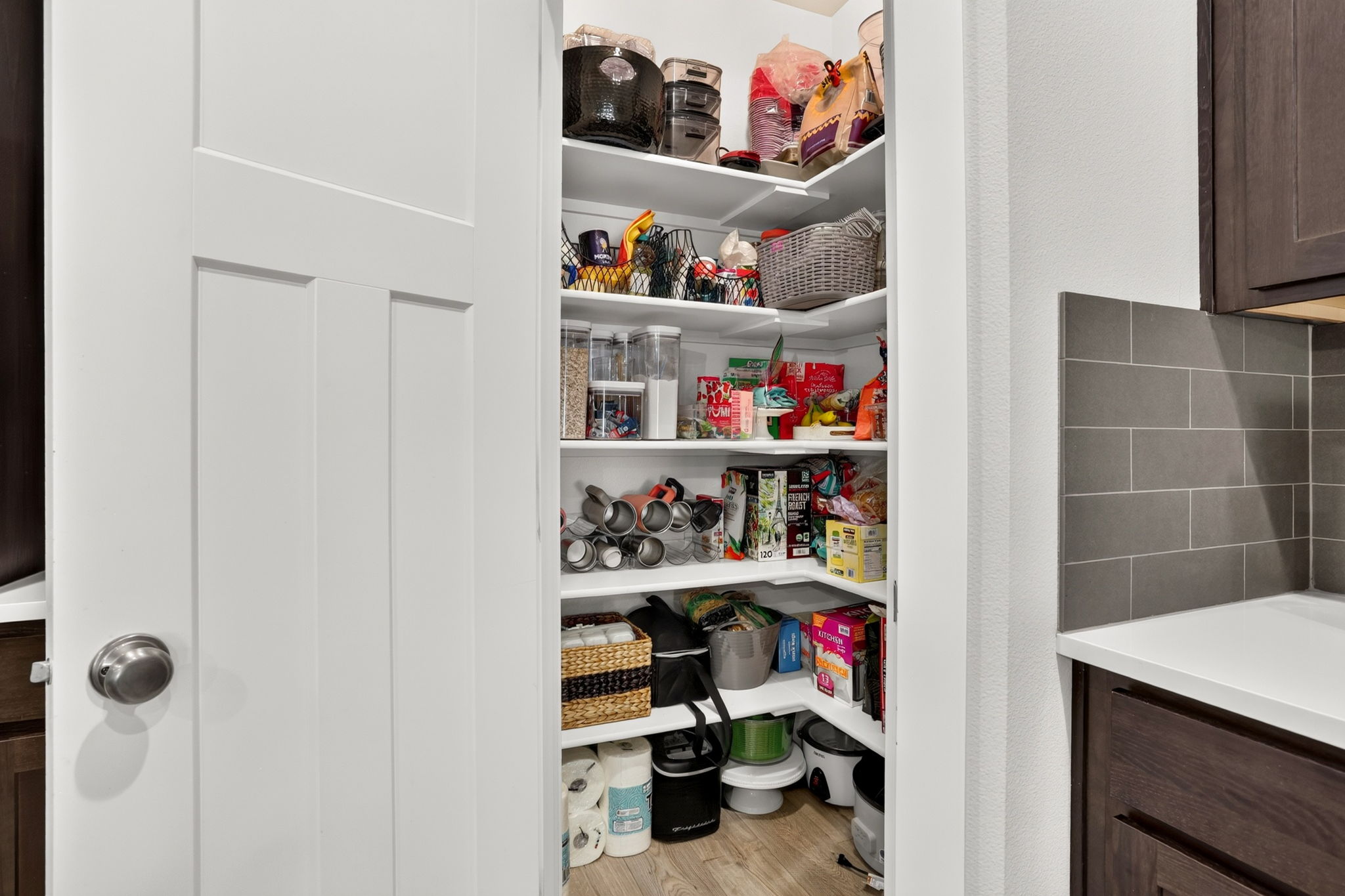  Photo 24