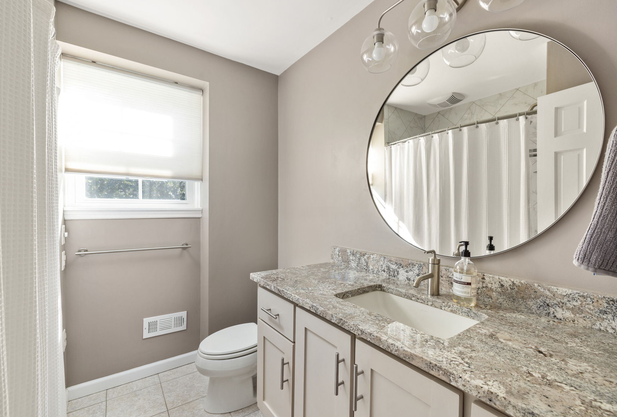 20260126_1095churchill_topping006