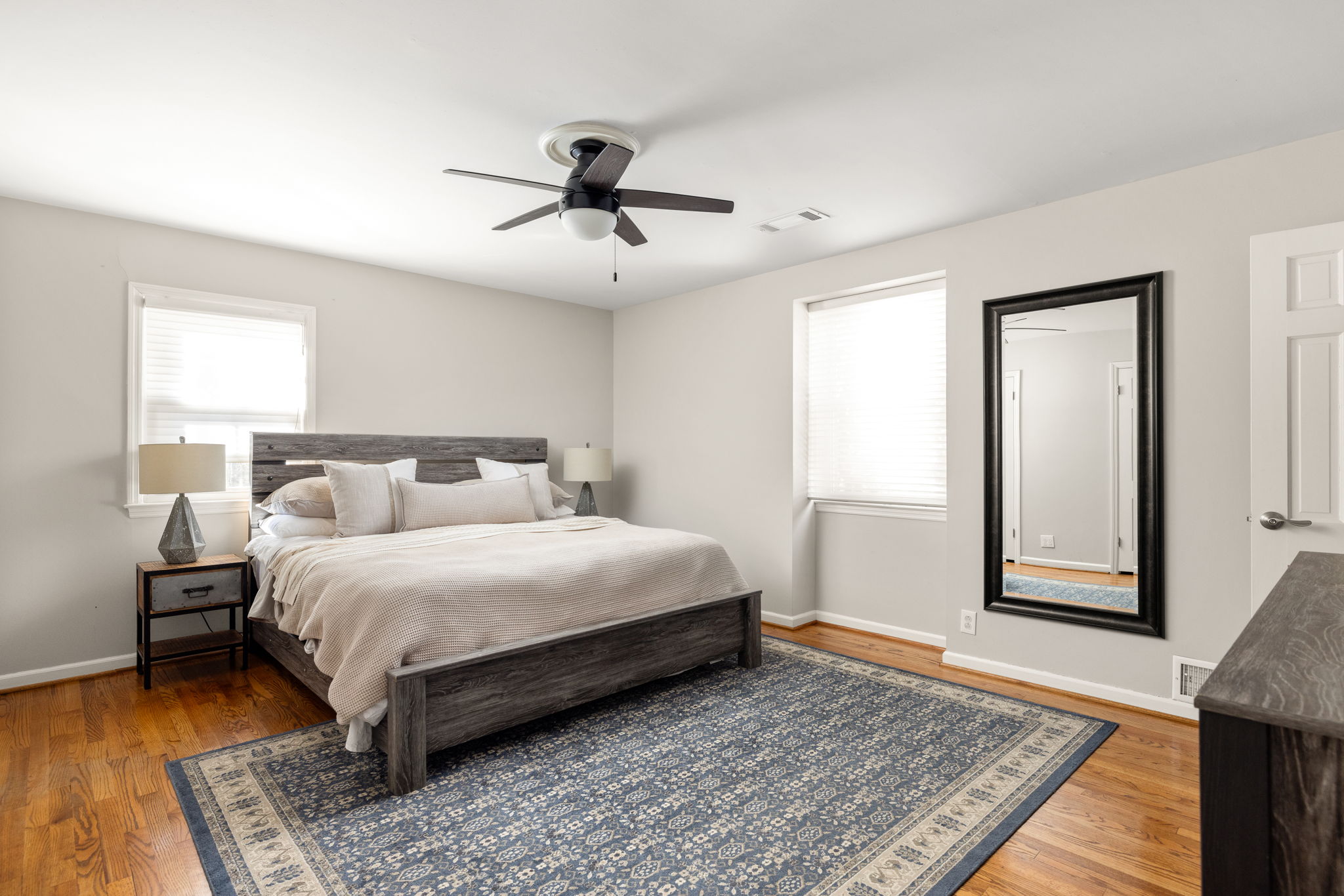 20260126_1095churchill_topping012