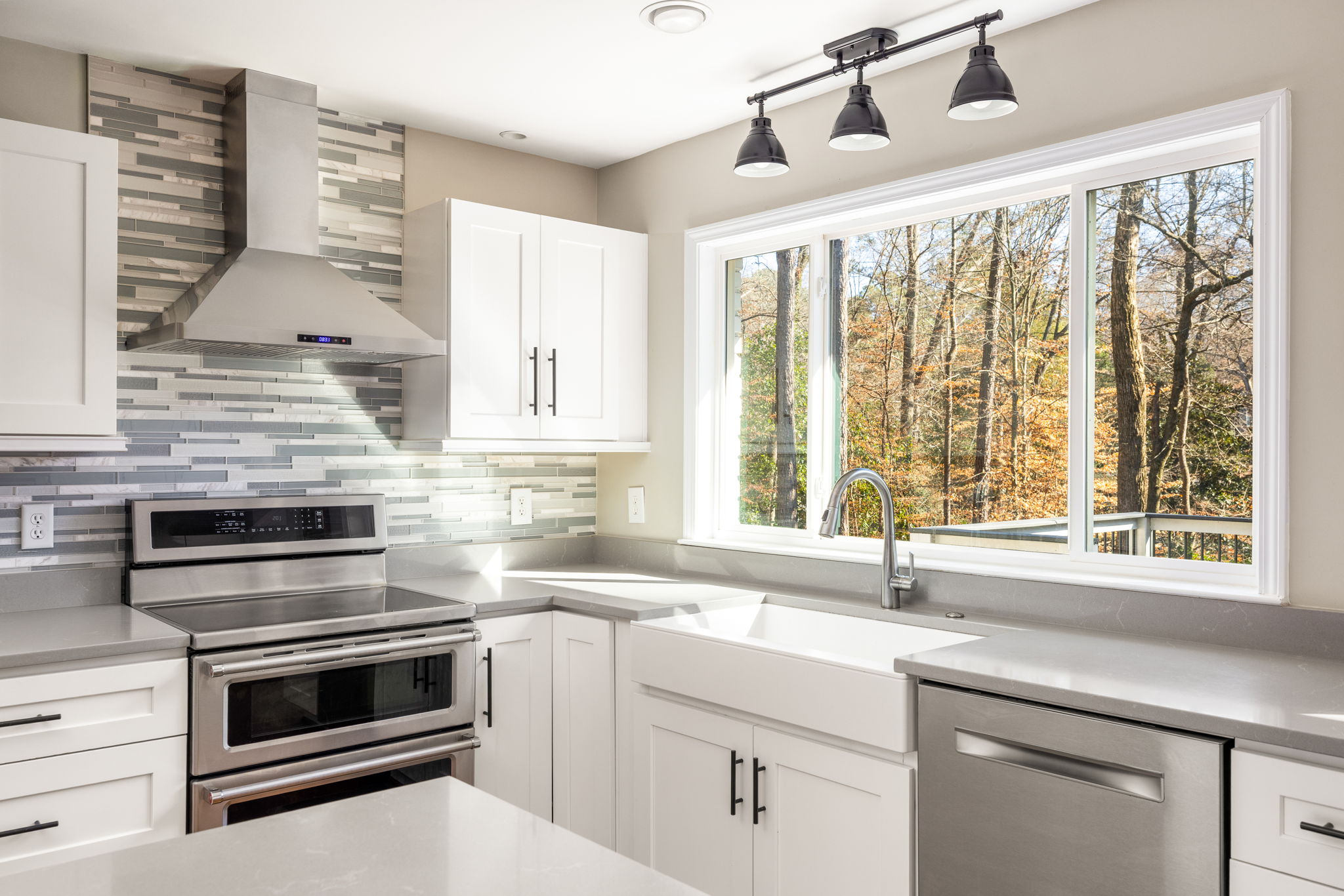 20260126_1095churchill_topping053