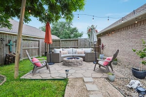 Gladstone Dr-1606-040.jpg