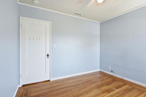 020_F8_1095 Peach St