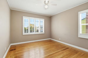 022_F8_1095 Peach St