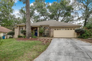 Welcome to 10957 Berkshire Ln