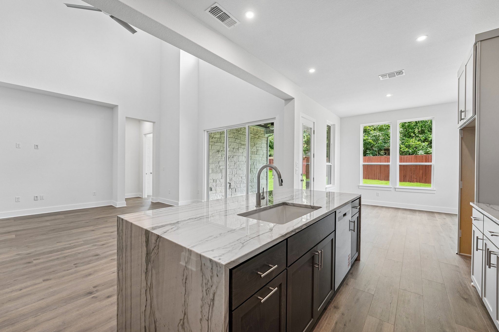 Sonata Pl-S2804-017.jpg