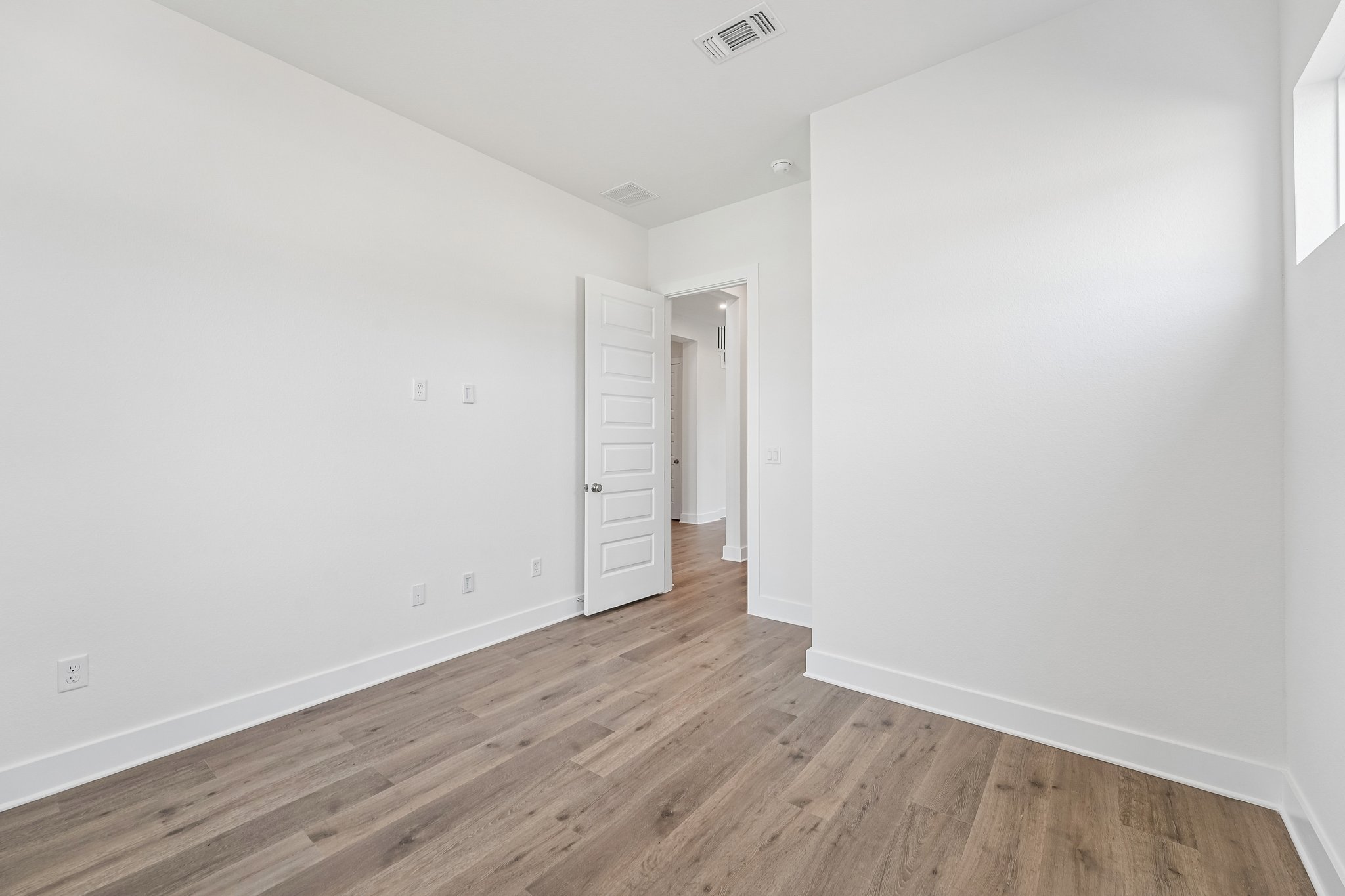 Sonata Pl-S2804-021.jpg