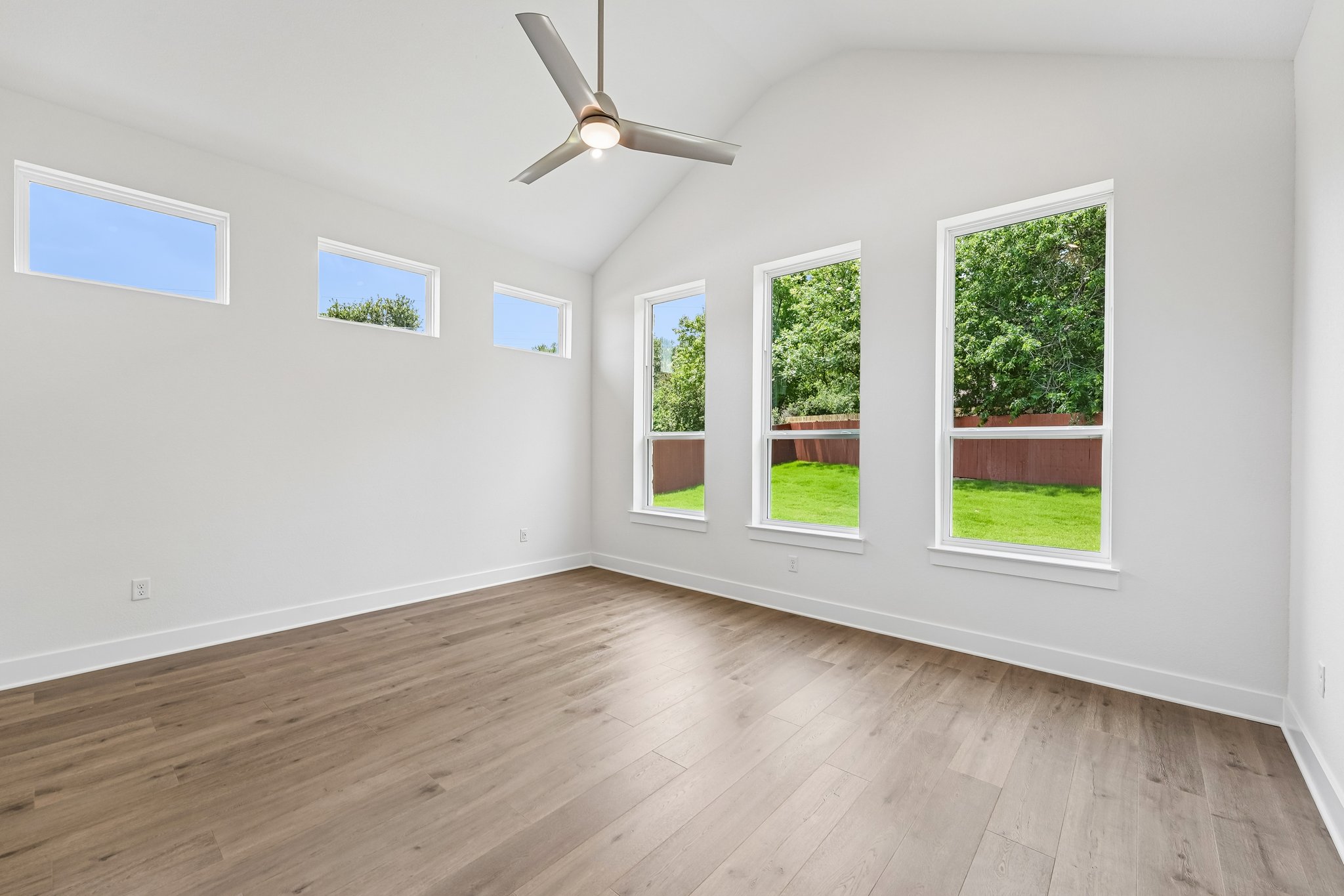 Sonata Pl-S2804-027.jpg