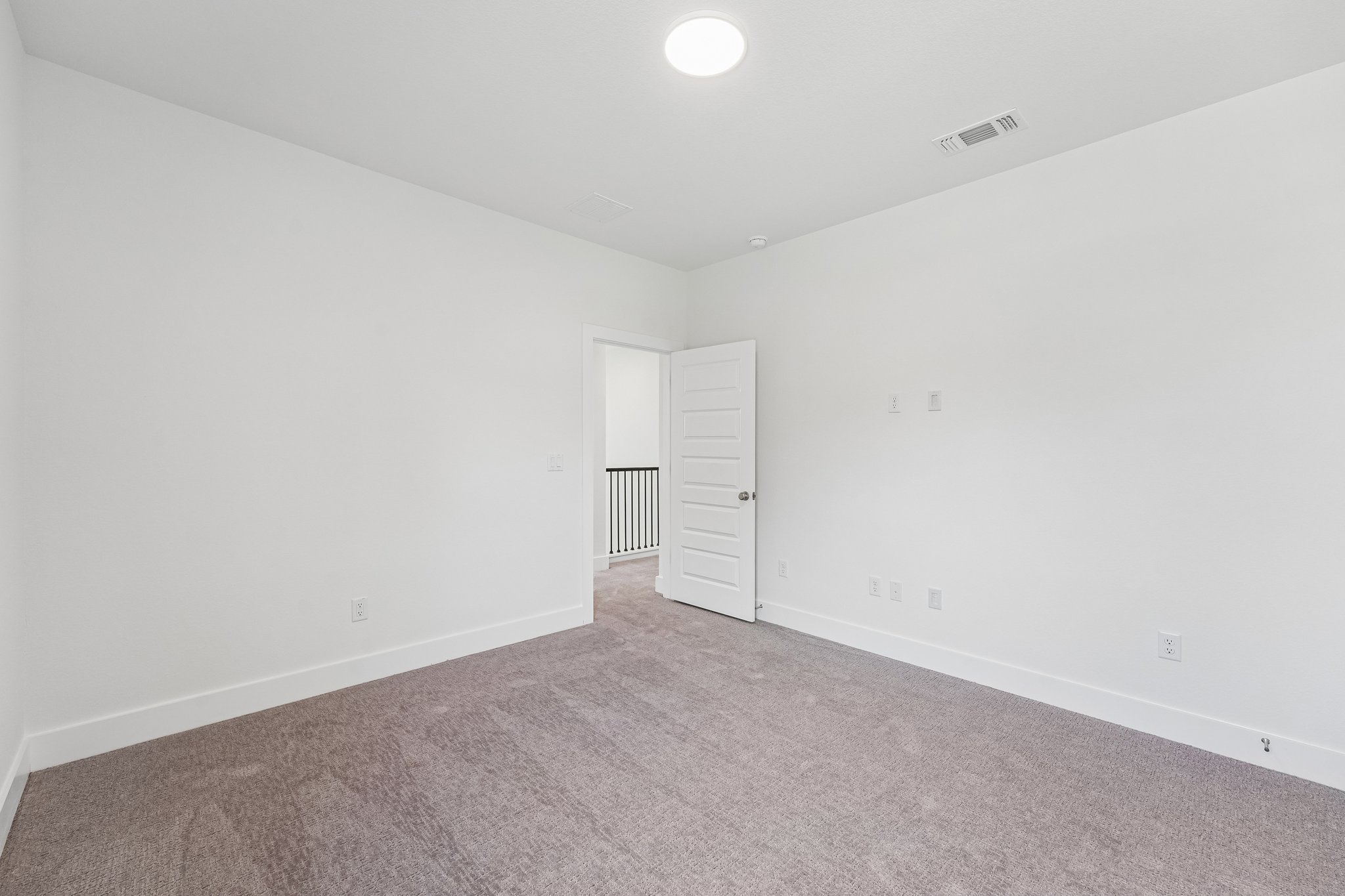 Sonata Pl-S2804-037.jpg