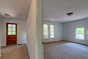  Photo 31