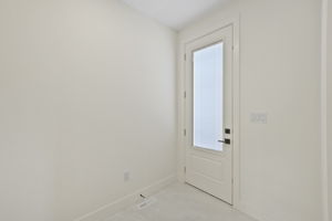  Photo 51