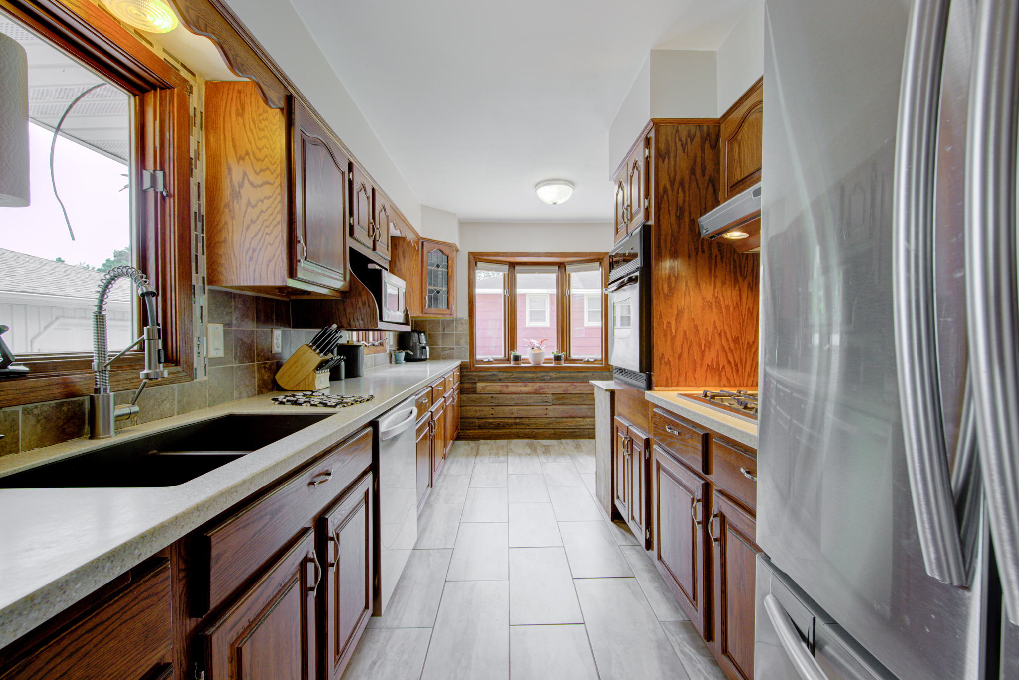 6 Kitchen