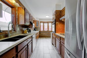 6 Kitchen