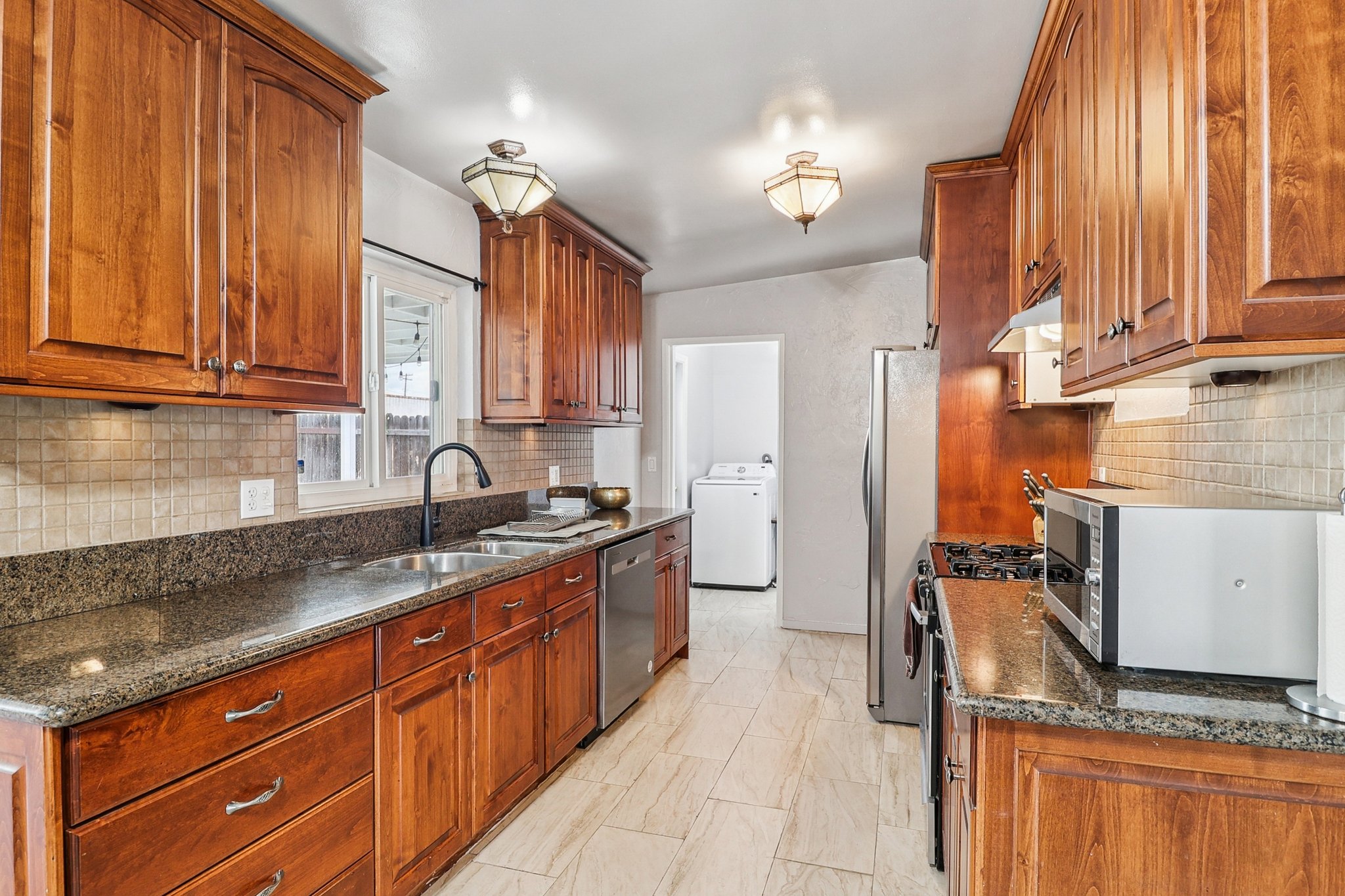 Wayside Ave-S0304-010.jpg