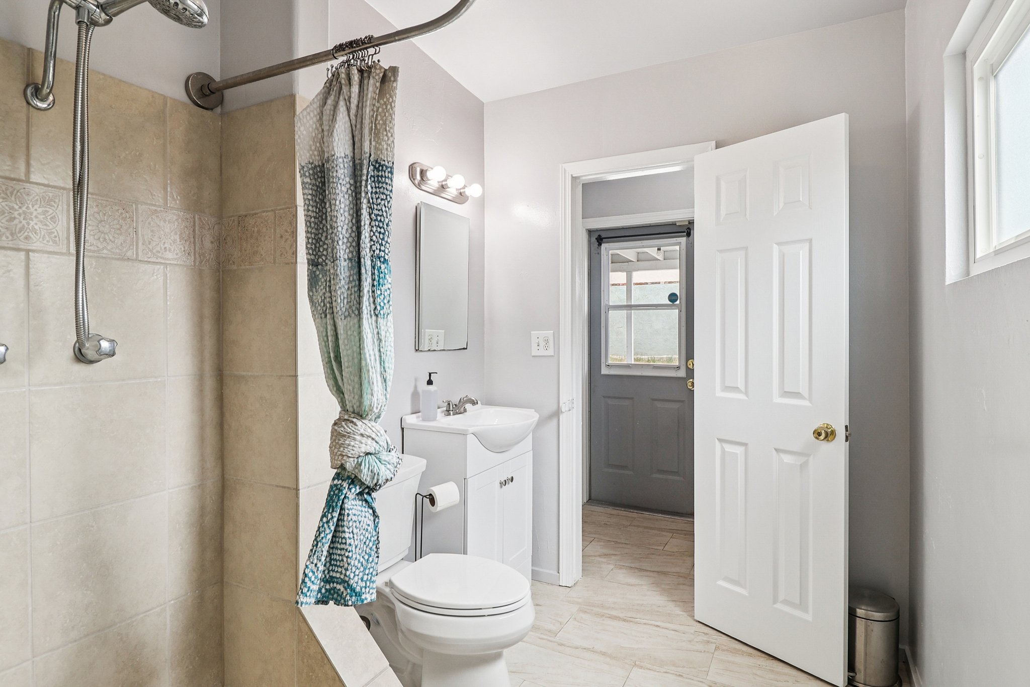 Wayside Ave-S0304-016.jpg