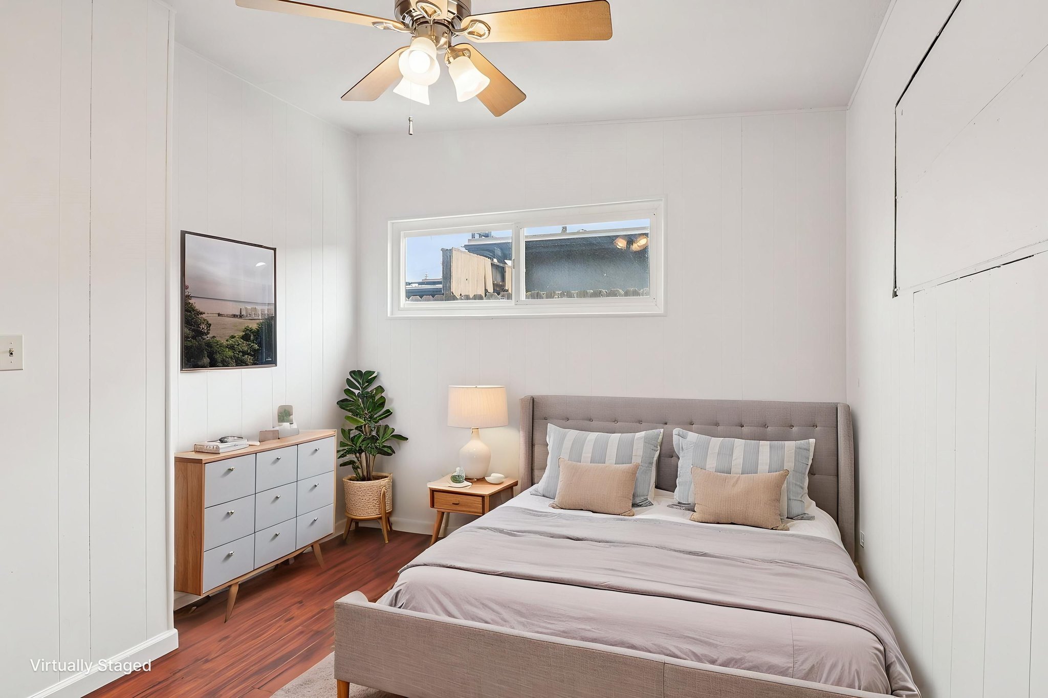 Wayside Ave-S0304-021 virtually staged.jpeg