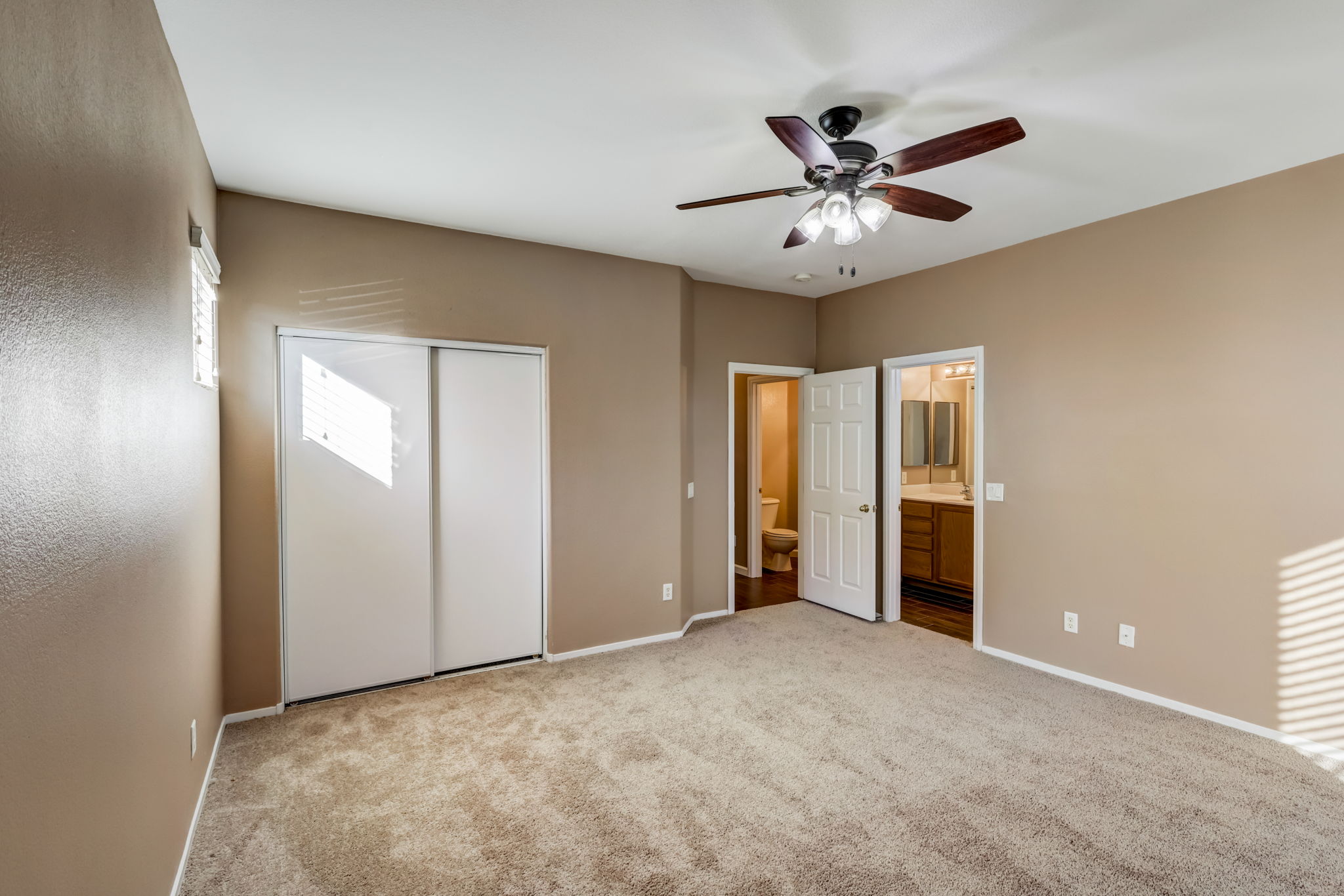 Newcastle Hills St-027