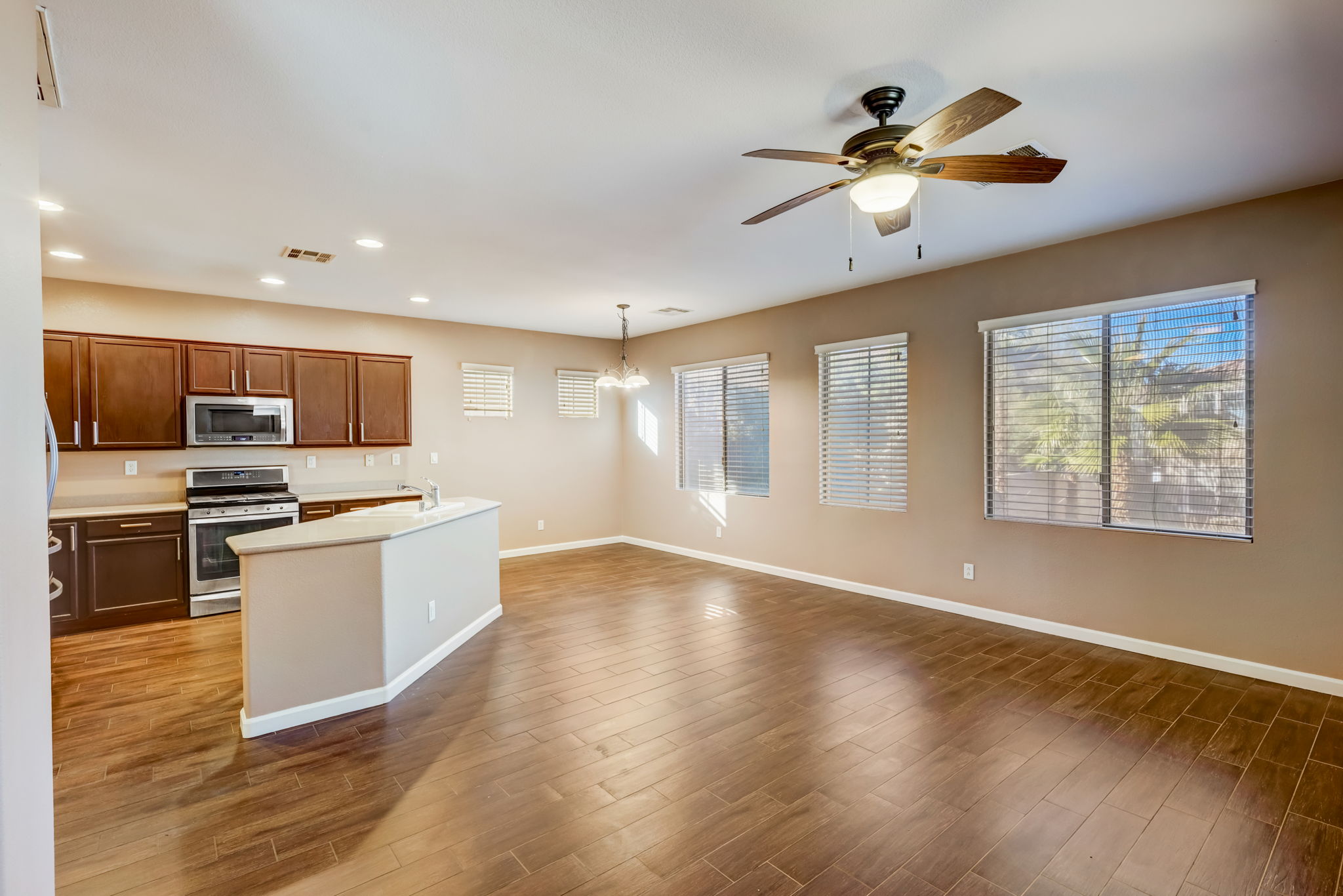 Newcastle Hills St-004
