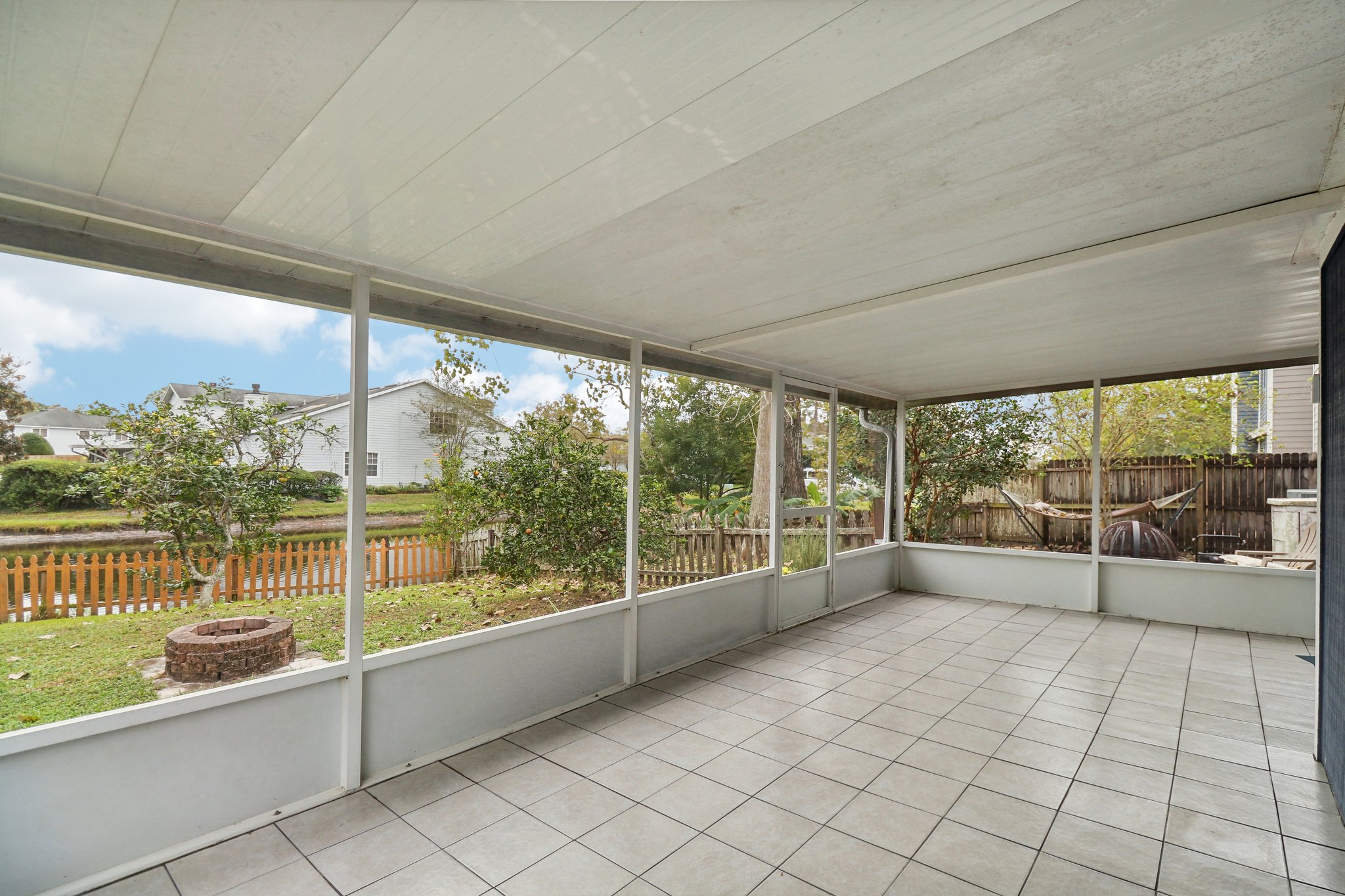 Peppermill Ln-026.jpg