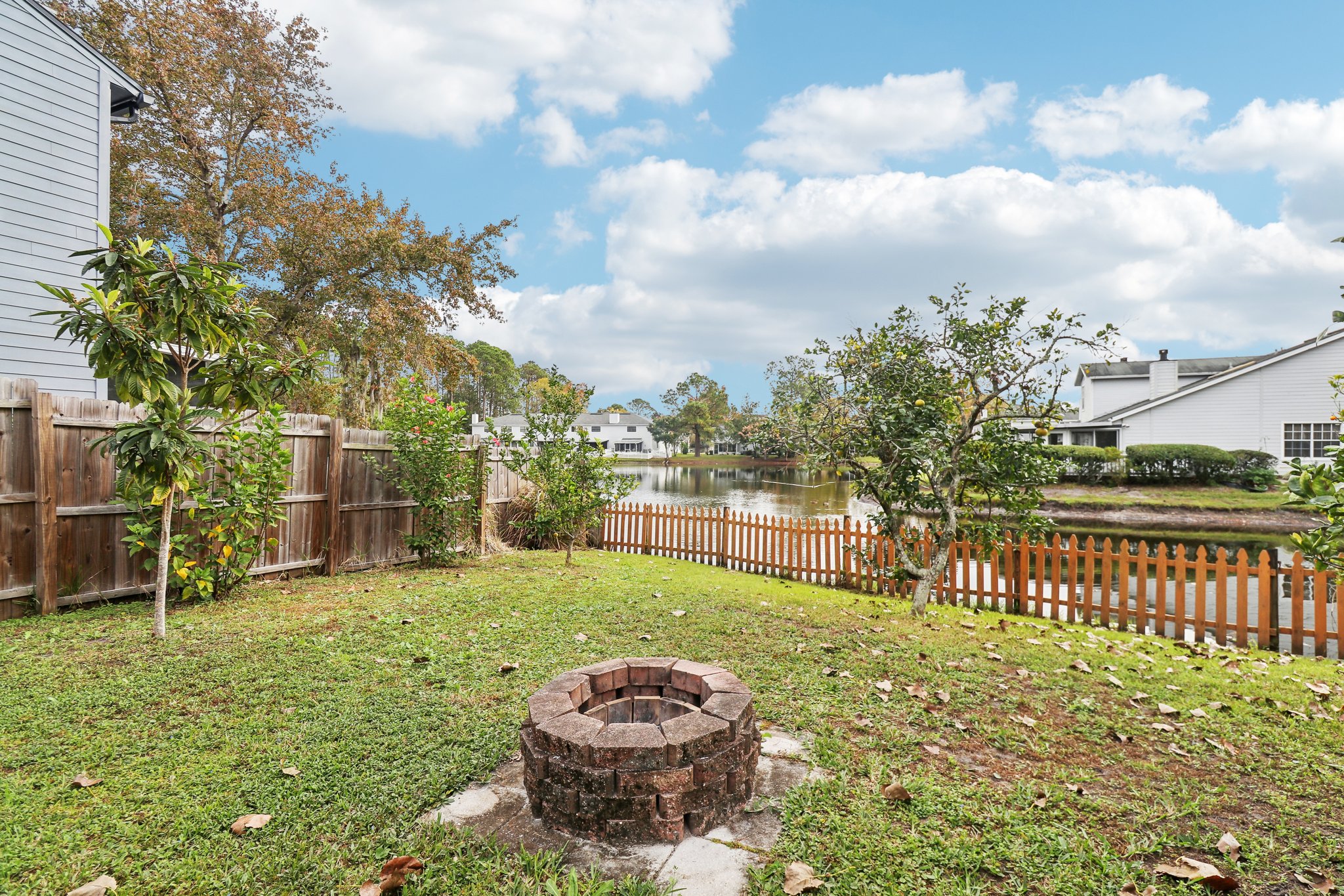 Peppermill Ln-030.jpg