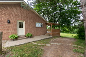  Photo 41
