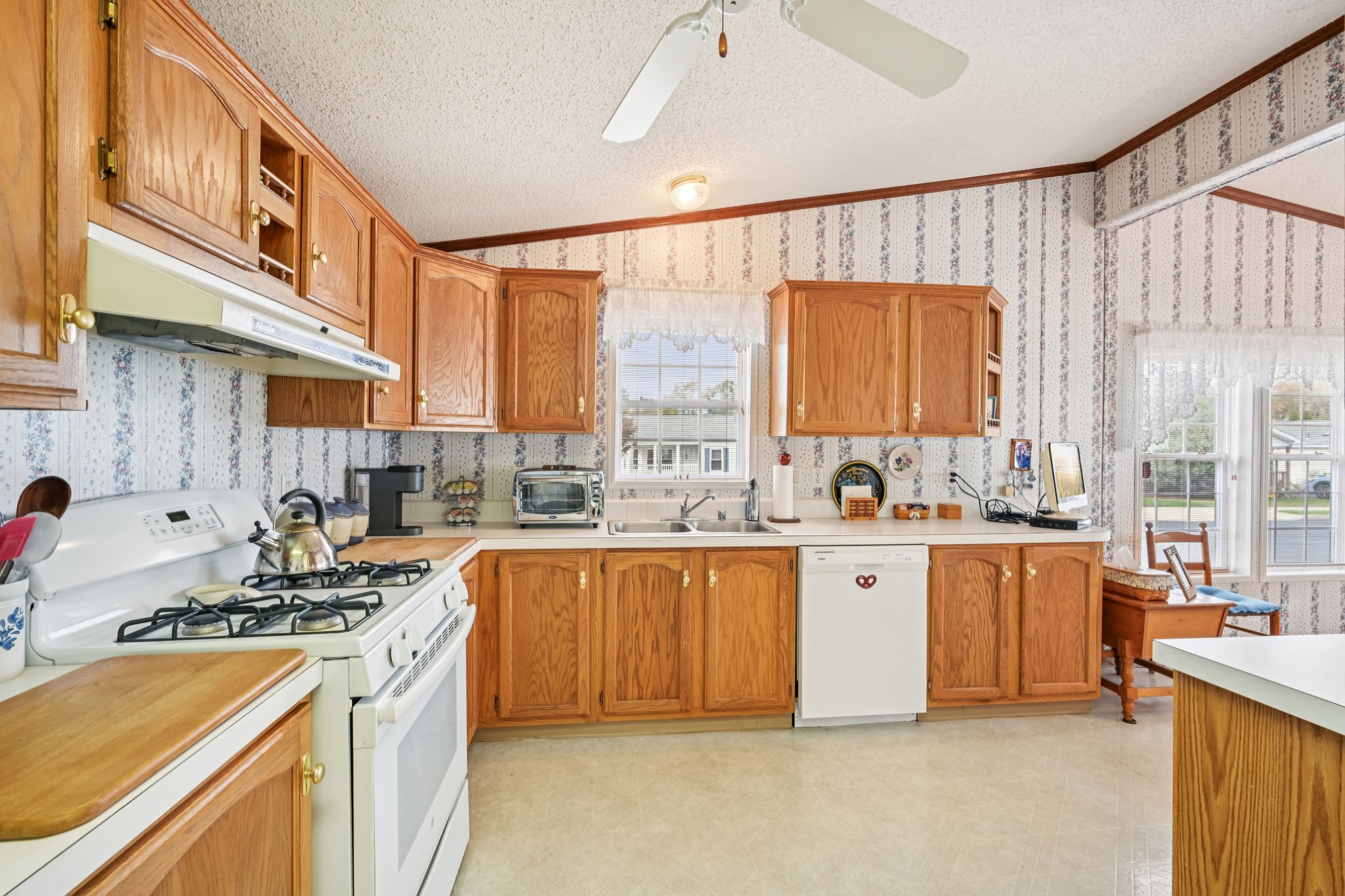 John F Kennedy Dr-S2110-021.jpg