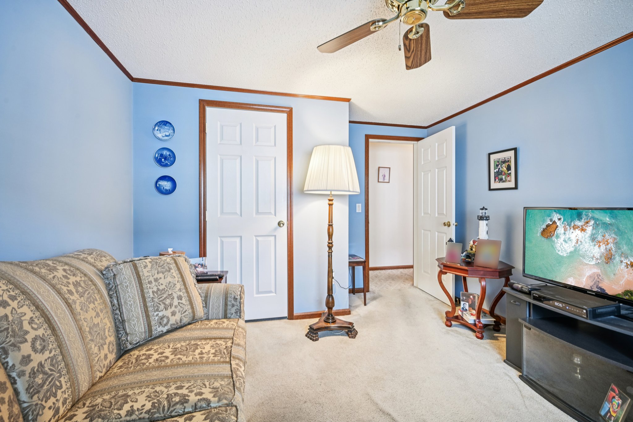 John F Kennedy Dr-S2110-030.jpg