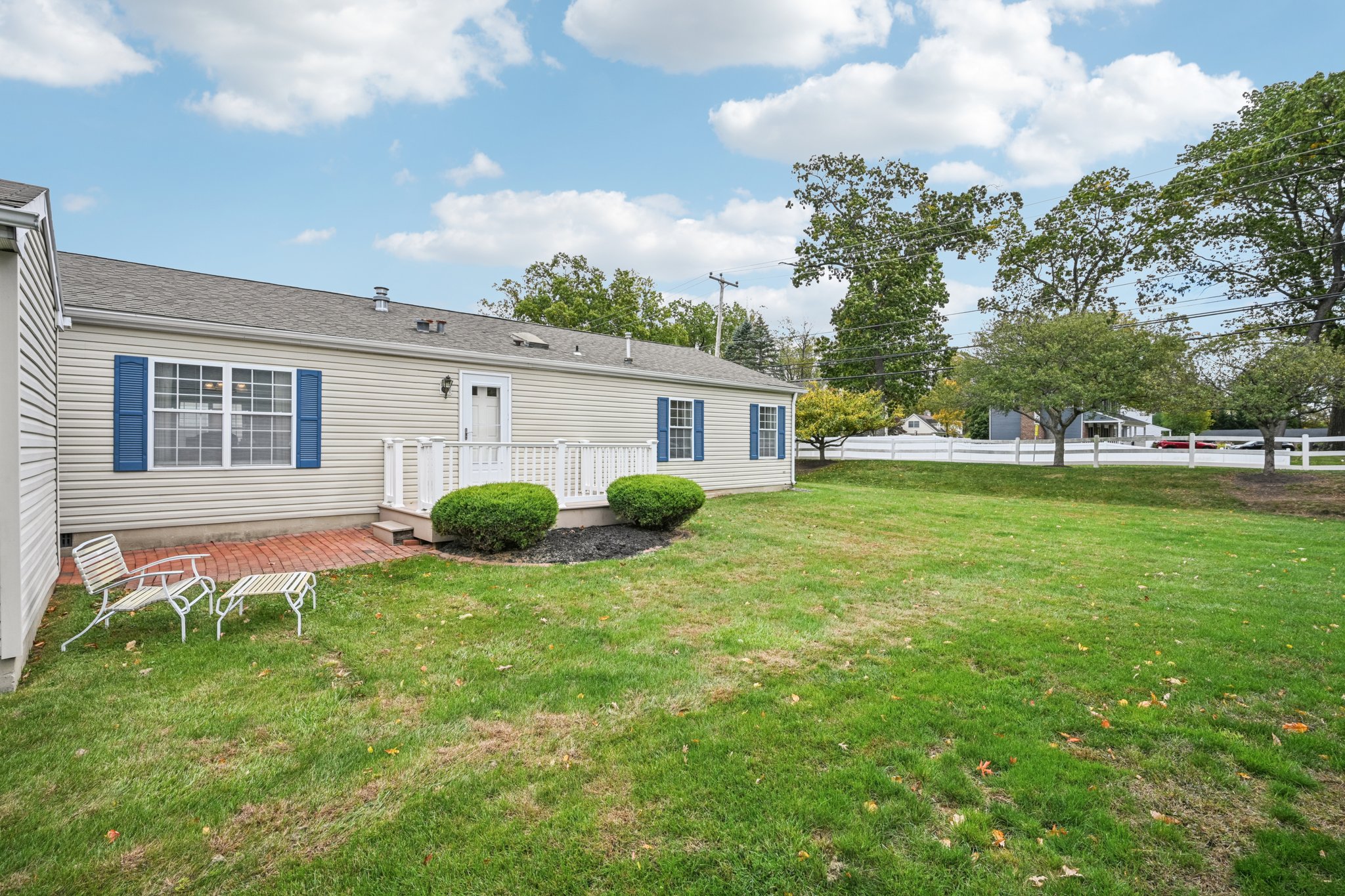 John F Kennedy Dr-S2110-040.jpg