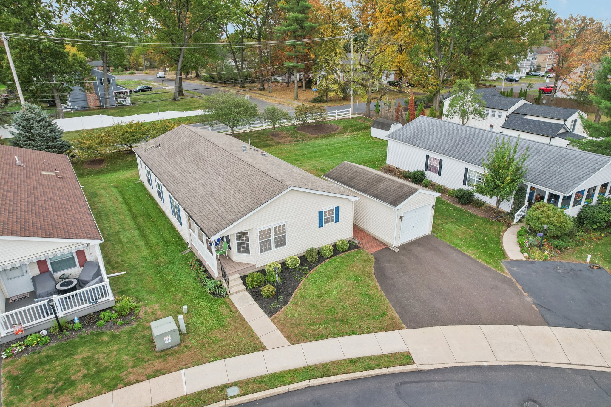 John F Kennedy Dr-S2110-047.jpg