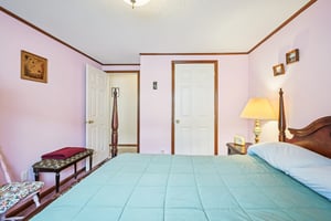 John F Kennedy Dr-S2110-032.jpg