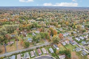 John F Kennedy Dr-S2110-059.jpg