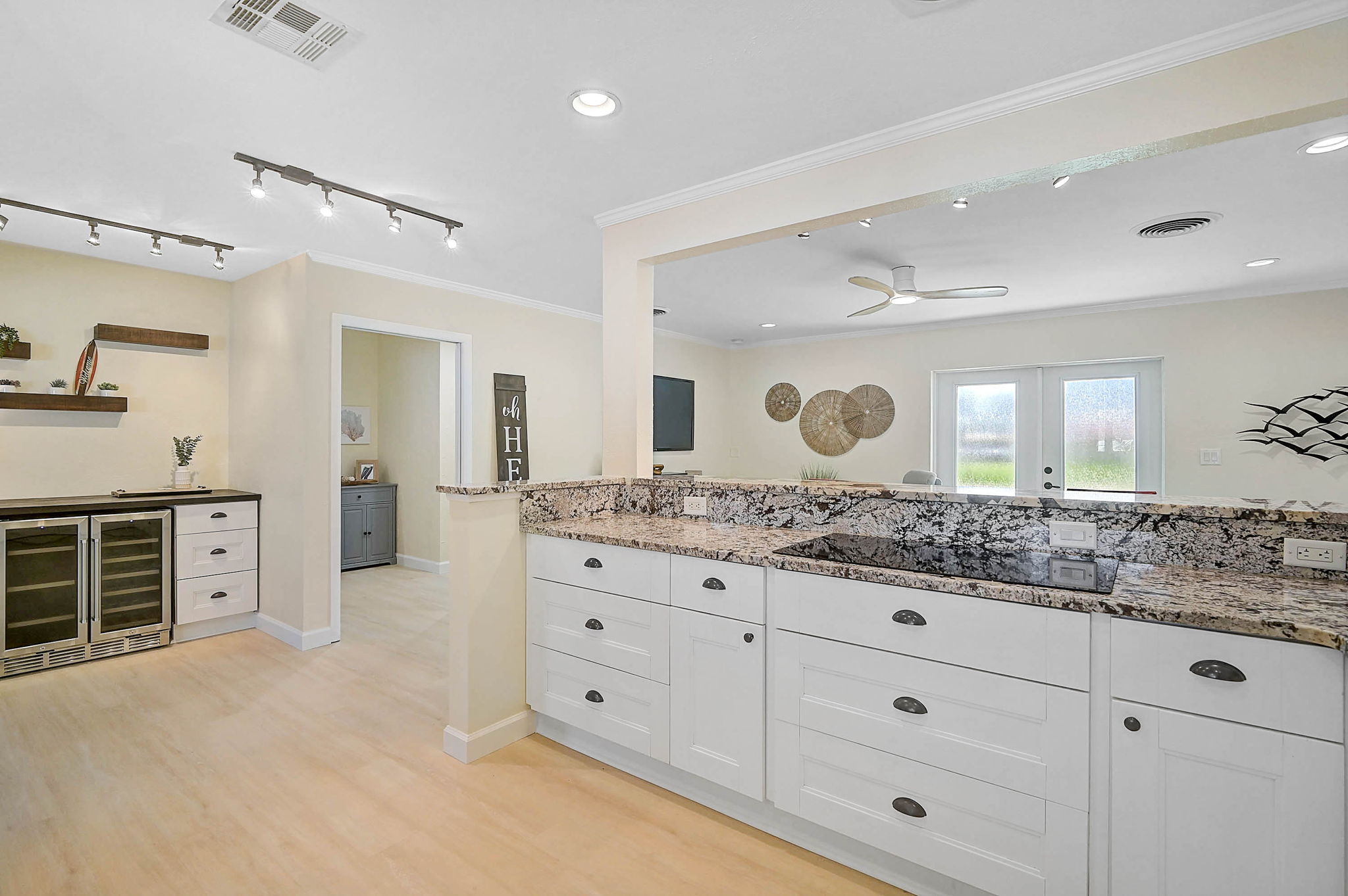 1099 Nokomis Ave S - NEW-8