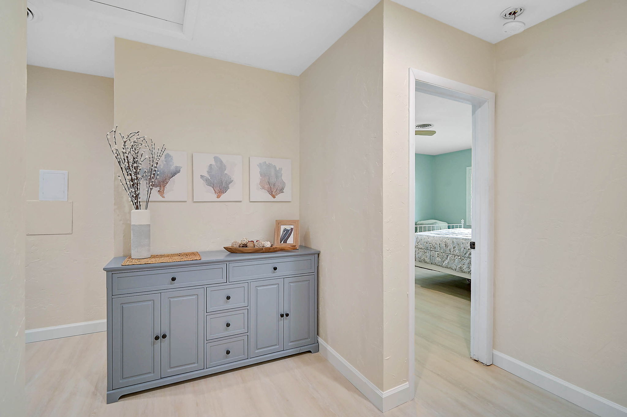 1099 Nokomis Ave S - NEW-13