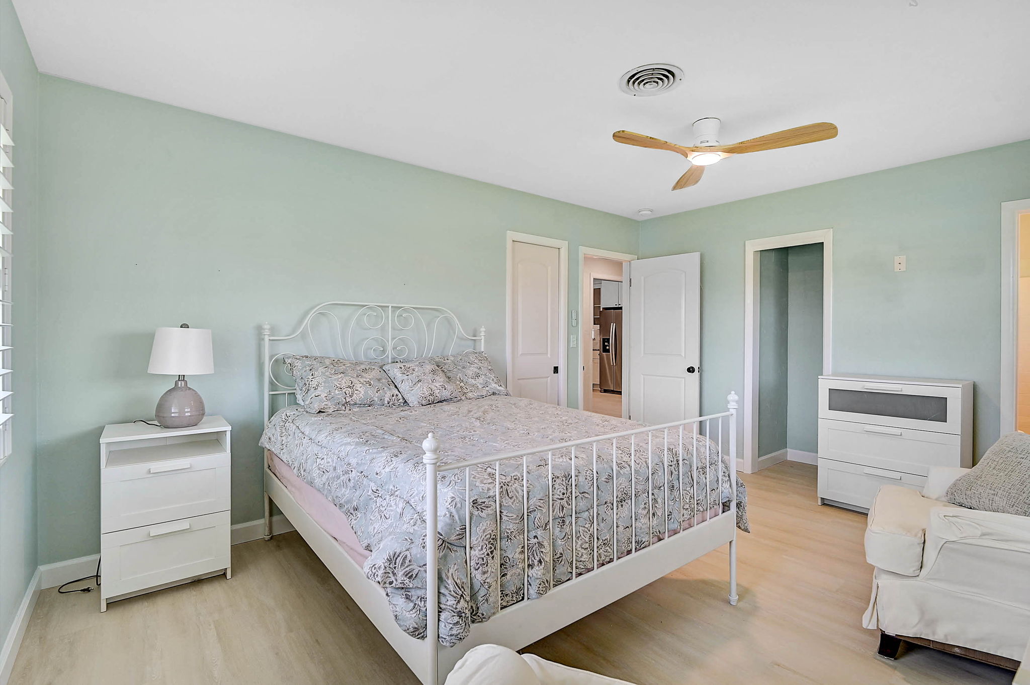 1099 Nokomis Ave S - NEW-17