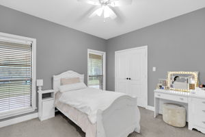  Photo 41
