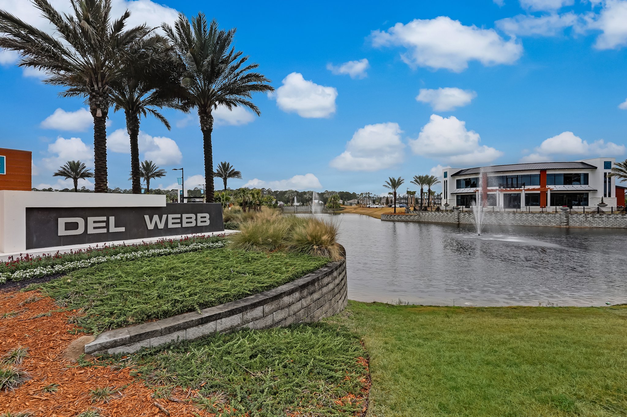 E-Town Del Webb