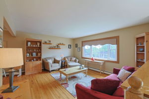  Photo 0