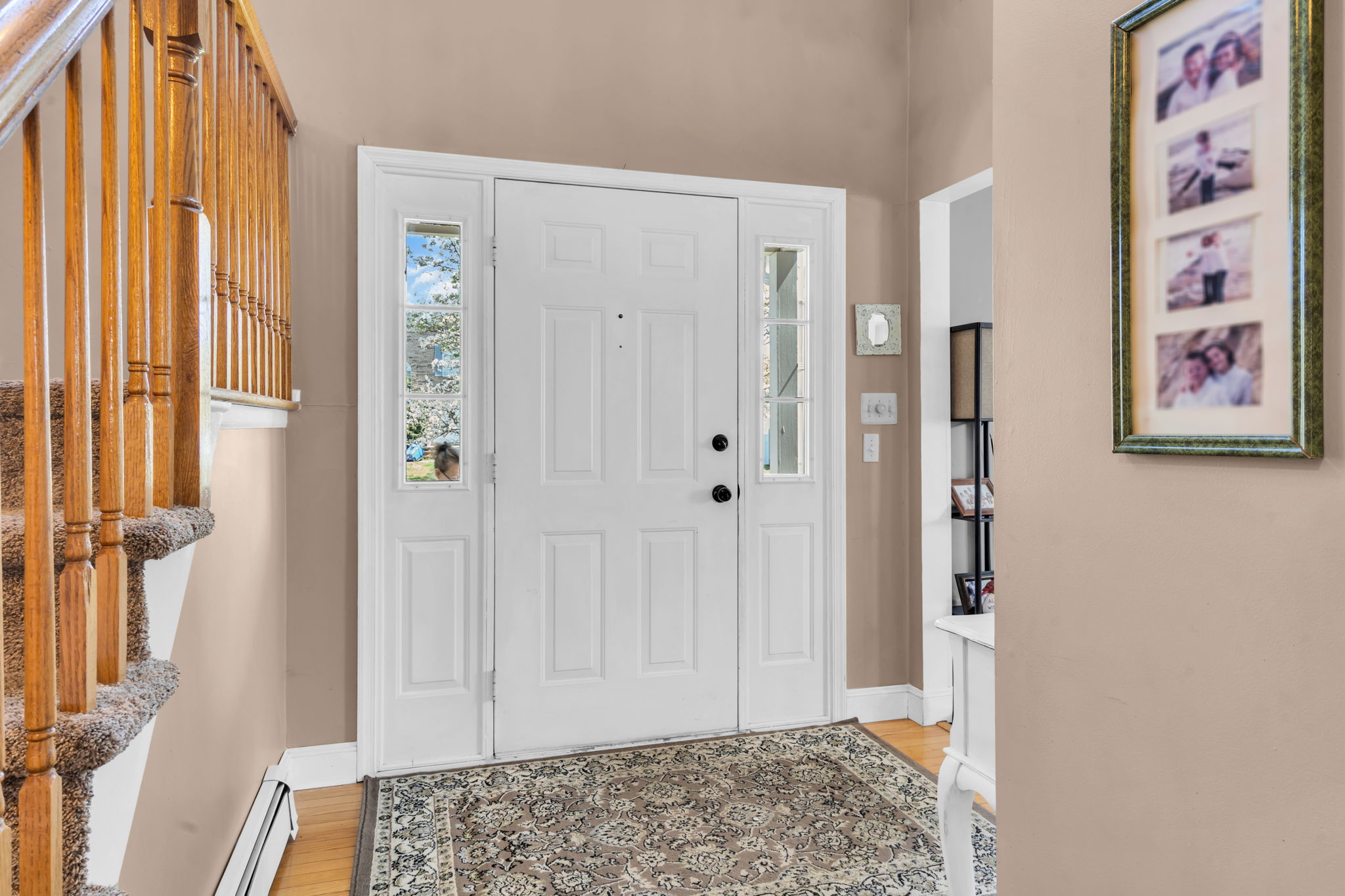  Photo 8