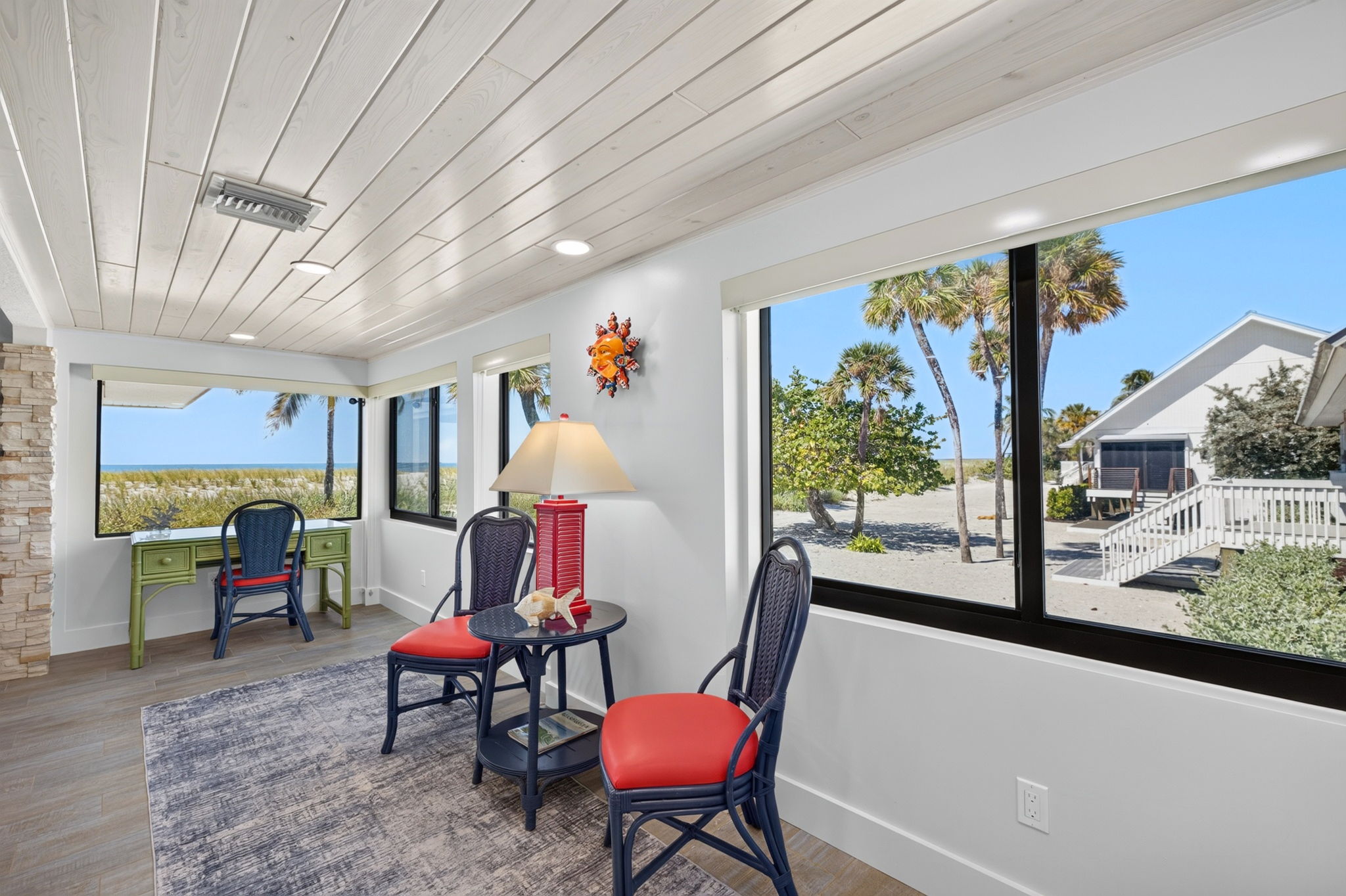Breakfast Nook 1 of 2 - r