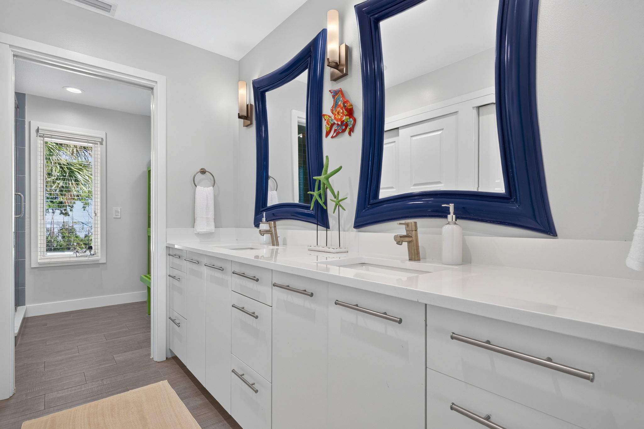 Primary Bathroom 1 of 2 - r