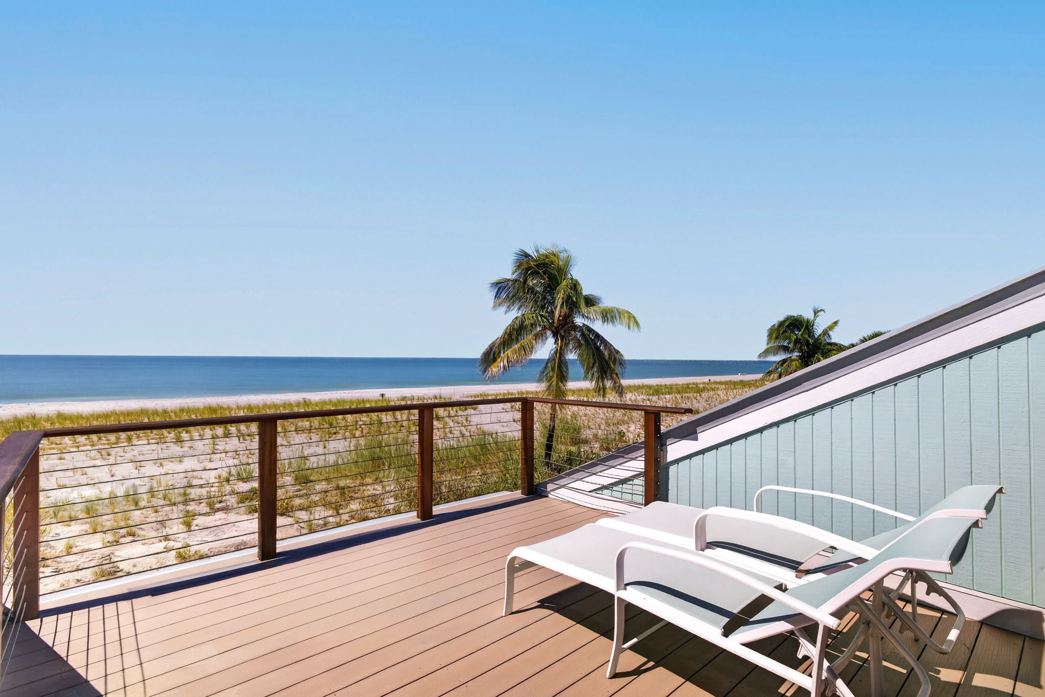 62-Roof Deck 2 of 6 - r