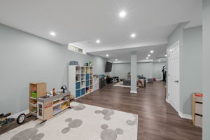  Photo 36
