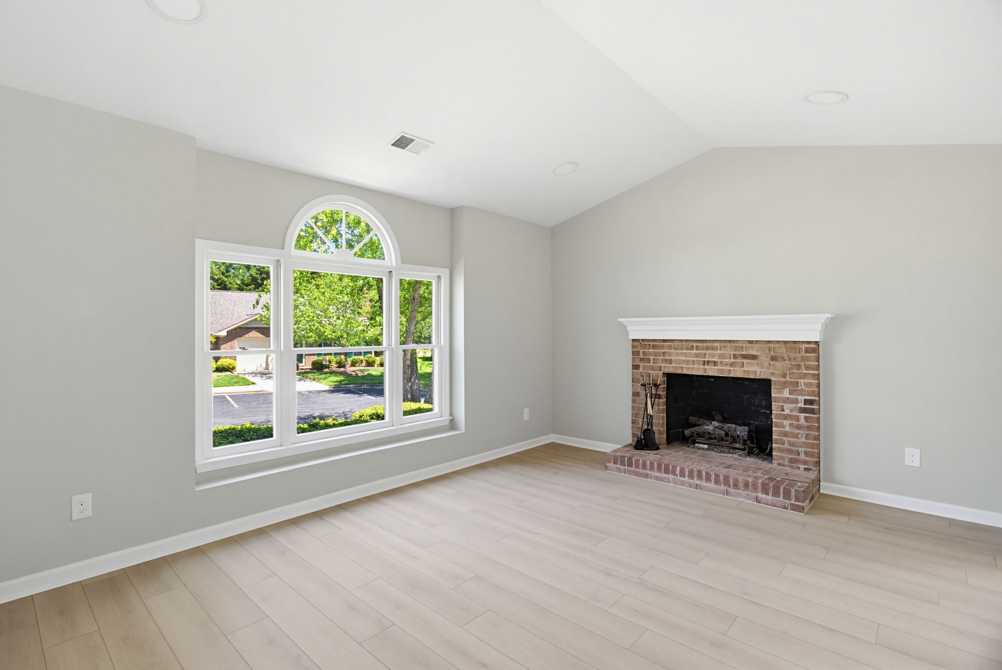 11 Buckboard Ln-9